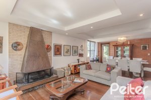 Casa em Condomínio à venda com 395m², 4 dormitórios, 4 suítes, 4 vagas, no bairro Cavalhada em PORTO ALEGRE