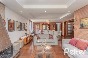 Casa em Condomínio à venda com 395m², 4 dormitórios, 4 suítes, 4 vagas, no bairro Cavalhada em PORTO ALEGRE
