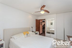 Casa em Condomínio à venda com 395m², 4 dormitórios, 4 suítes, 4 vagas, no bairro Cavalhada em PORTO ALEGRE