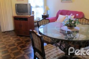 Comercial à venda com 260m², 3 dormitórios, 1 suíte, 6 vagas, no bairro Menino Deus em Porto Alegre