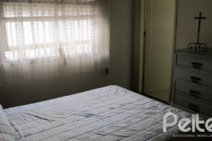 Comercial à venda com 260m², 3 dormitórios, 1 suíte, 6 vagas, no bairro Menino Deus em Porto Alegre