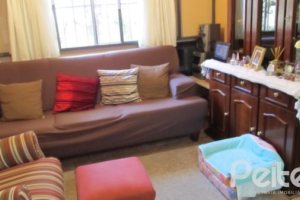 Comercial à venda com 260m², 3 dormitórios, 1 suíte, 6 vagas, no bairro Menino Deus em Porto Alegre