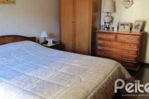 Comercial à venda com 260m², 3 dormitórios, 1 suíte, 6 vagas, no bairro Menino Deus em Porto Alegre