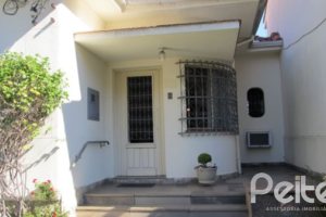 Comercial à venda com 260m², 3 dormitórios, 1 suíte, 6 vagas, no bairro Menino Deus em Porto Alegre