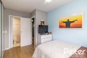 Apartamento à venda com 75m², 3 dormitórios, 1 suíte, 1 vaga, no bairro Tristeza em Porto Alegre