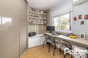 Apartamento à venda com 75m², 3 dormitórios, 1 suíte, 1 vaga, no bairro Tristeza em Porto Alegre