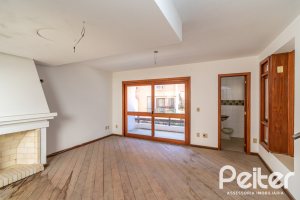 Casa em Condomínio à venda com 145m², 3 dormitórios, 1 suíte, 2 vagas, no bairro Tristeza em Porto Alegre