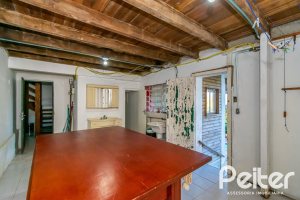 Casa à venda com 380m², 4 dormitórios, 2 suítes, 3 vagas, no bairro Vila Assunção em Porto Alegre