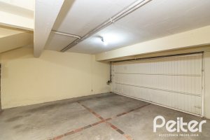 Casa em Condomínio à venda com 210m², 4 dormitórios, 2 suítes, 2 vagas, no bairro Vila Assunção em Porto Alegre