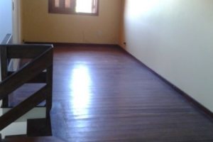 Casa à venda com 158m², 3 dormitórios, 1 suíte, 2 vagas, no bairro Ipanema em Porto Alegre