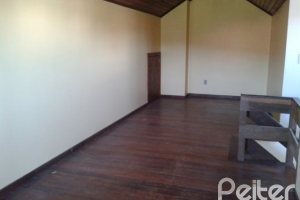 Casa à venda com 158m², 3 dormitórios, 1 suíte, 2 vagas, no bairro Ipanema em Porto Alegre