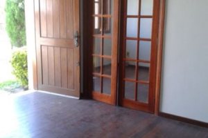 Casa à venda com 158m², 3 dormitórios, 1 suíte, 2 vagas, no bairro Ipanema em Porto Alegre