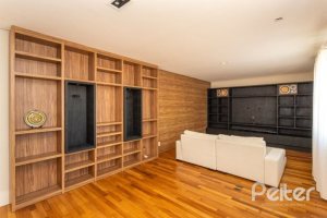 Casa em Condomínio à venda com 550m², 3 dormitórios, 3 suítes, 4 vagas, no bairro Terra Ville em PORTO ALEGRE