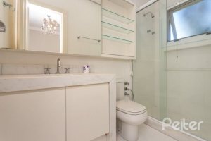 Casa em Condomínio à venda com 550m², 3 dormitórios, 3 suítes, 4 vagas, no bairro Terra Ville em PORTO ALEGRE