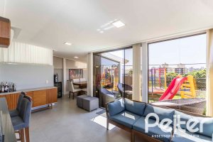 Cobertura à venda com 177m², 3 dormitórios, 1 suíte, 2 vagas, no bairro Tristeza em Porto Alegre
