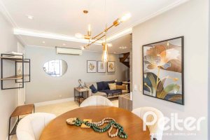 Cobertura à venda com 177m², 3 dormitórios, 1 suíte, 2 vagas, no bairro Tristeza em Porto Alegre