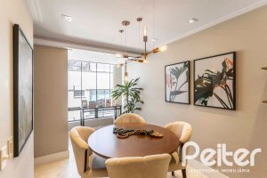 Cobertura à venda com 177m², 3 dormitórios, 1 suíte, 2 vagas, no bairro Tristeza em Porto Alegre