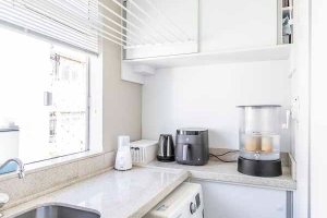 Cobertura à venda com 177m², 3 dormitórios, 1 suíte, 2 vagas, no bairro Tristeza em Porto Alegre