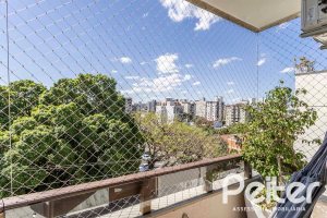 Cobertura à venda com 177m², 3 dormitórios, 1 suíte, 2 vagas, no bairro Tristeza em Porto Alegre