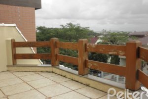 Casa à venda com 350m², 3 dormitórios, 1 suíte, 4 vagas, no bairro Ipanema em Porto Alegre