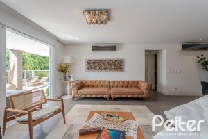 Apartamento à venda com 274m², 3 dormitórios, 3 suítes, 3 vagas, no bairro Cristal em Porto Alegre