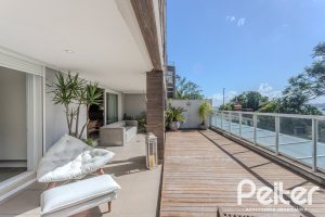 Apartamento à venda com 274m², 3 dormitórios, 3 suítes, 3 vagas, no bairro Cristal em Porto Alegre