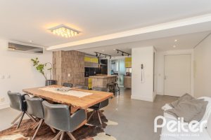 Apartamento à venda com 274m², 3 dormitórios, 3 suítes, 3 vagas, no bairro Cristal em Porto Alegre