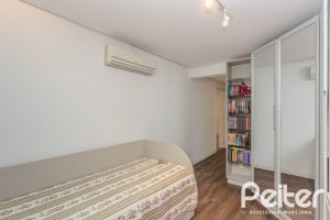 Apartamento à venda com 274m², 3 dormitórios, 3 suítes, 3 vagas, no bairro Cristal em Porto Alegre