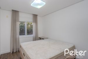 Apartamento à venda com 274m², 3 dormitórios, 3 suítes, 3 vagas, no bairro Cristal em Porto Alegre