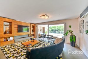 Apartamento à venda com 274m², 3 dormitórios, 3 suítes, 3 vagas, no bairro Cristal em Porto Alegre