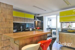 Apartamento à venda com 274m², 3 dormitórios, 3 suítes, 3 vagas, no bairro Cristal em Porto Alegre