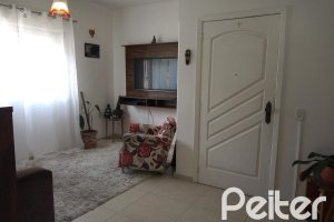 Apartamento à venda com 81m², 3 dormitórios, no bairro Cristal em Porto Alegre