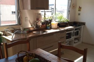Apartamento à venda com 81m², 3 dormitórios, no bairro Cristal em Porto Alegre