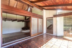 Casa em Condomínio à venda com 600m², 4 dormitórios, 4 suítes, 6 vagas, no bairro Cavalhada em PORTO ALEGRE