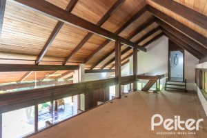 Casa em Condomínio à venda com 600m², 4 dormitórios, 4 suítes, 6 vagas, no bairro Cavalhada em PORTO ALEGRE