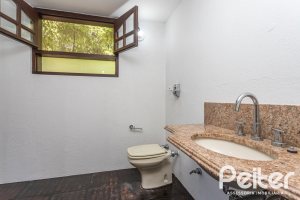 Casa em Condomínio à venda com 600m², 4 dormitórios, 4 suítes, 6 vagas, no bairro Cavalhada em PORTO ALEGRE