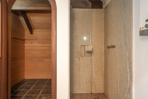 Casa em Condomínio à venda com 600m², 4 dormitórios, 4 suítes, 6 vagas, no bairro Cavalhada em PORTO ALEGRE