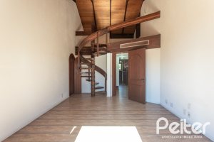 Casa em Condomínio à venda com 600m², 4 dormitórios, 4 suítes, 6 vagas, no bairro Cavalhada em PORTO ALEGRE