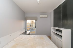 Cobertura à venda com 150m², 3 dormitórios, 1 suíte, 2 vagas, no bairro Tristeza em Porto Alegre