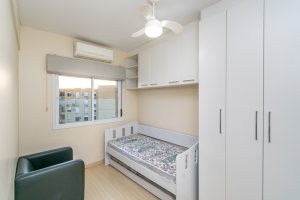 Cobertura à venda com 150m², 3 dormitórios, 1 suíte, 2 vagas, no bairro Tristeza em Porto Alegre