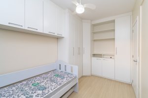 Cobertura à venda com 150m², 3 dormitórios, 1 suíte, 2 vagas, no bairro Tristeza em Porto Alegre