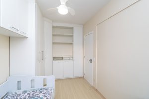 Cobertura à venda com 150m², 3 dormitórios, 1 suíte, 2 vagas, no bairro Tristeza em Porto Alegre