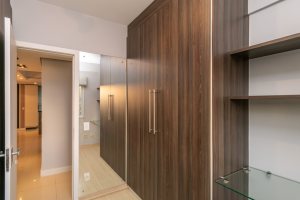 Cobertura à venda com 150m², 3 dormitórios, 1 suíte, 2 vagas, no bairro Tristeza em Porto Alegre