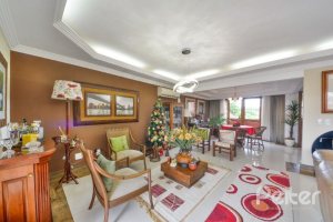 Casa em Condomínio à venda com 382m², 4 dormitórios, 1 suíte, 3 vagas, no bairro Cristal em PORTO ALEGRE