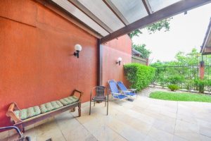 Casa em Condomínio à venda com 382m², 4 dormitórios, 1 suíte, 3 vagas, no bairro Cristal em PORTO ALEGRE