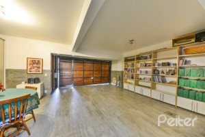 Casa em Condomínio à venda com 382m², 4 dormitórios, 1 suíte, 3 vagas, no bairro Cristal em PORTO ALEGRE