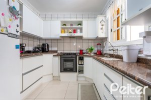 Casa em Condomínio à venda com 198m², 3 dormitórios, 1 suíte, 3 vagas, no bairro Ipanema em Porto Alegre