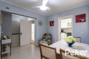 Casa em Condomínio à venda com 198m², 3 dormitórios, 1 suíte, 3 vagas, no bairro Ipanema em Porto Alegre