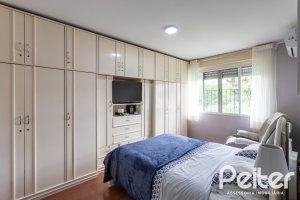 Casa em Condomínio à venda com 198m², 3 dormitórios, 1 suíte, 3 vagas, no bairro Ipanema em Porto Alegre