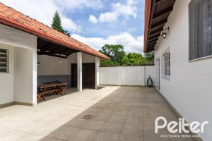 Casa em Condomínio à venda com 198m², 3 dormitórios, 1 suíte, 3 vagas, no bairro Ipanema em Porto Alegre